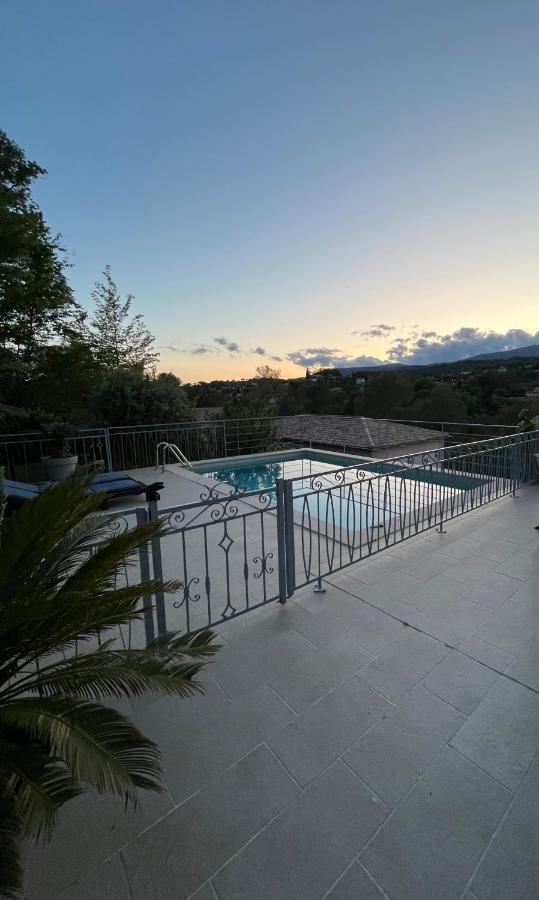 Appartement Villa D'Aurore Le Rouret Exterior foto